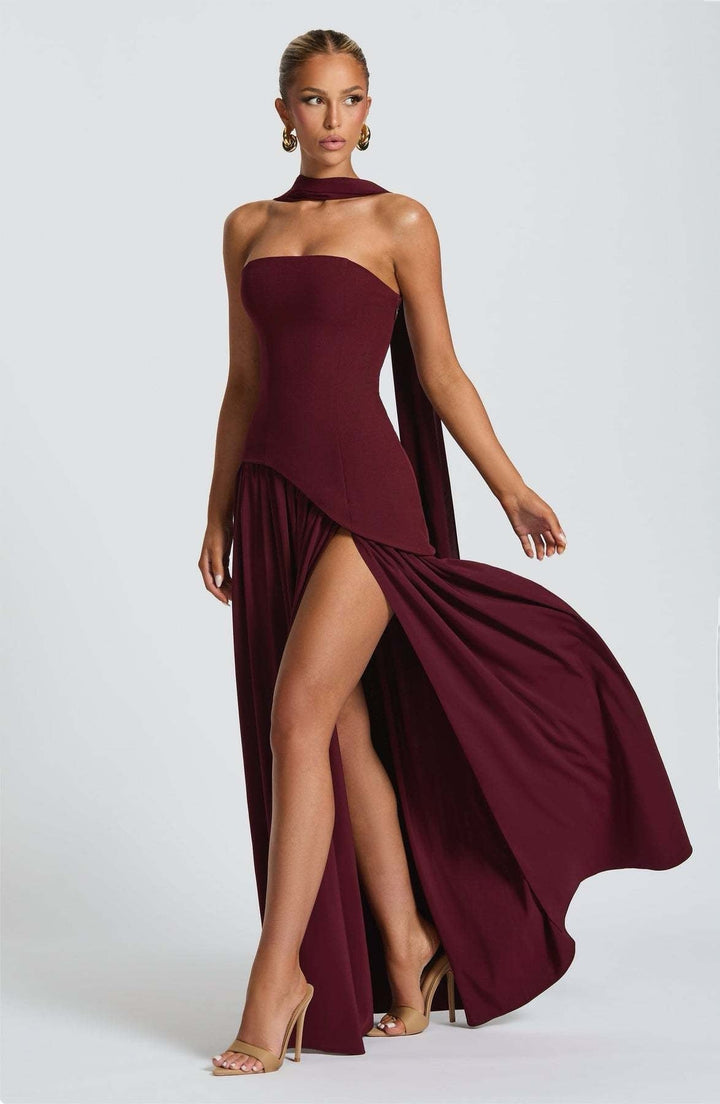 Elegant Flowing Women's Maxi Dress